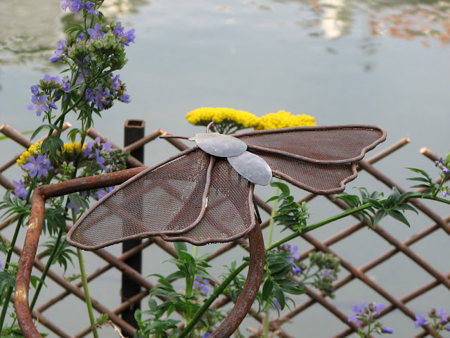 Iron butterfly, Jardin éphémère, Place de l'Hôtel-de-Ville, Paris