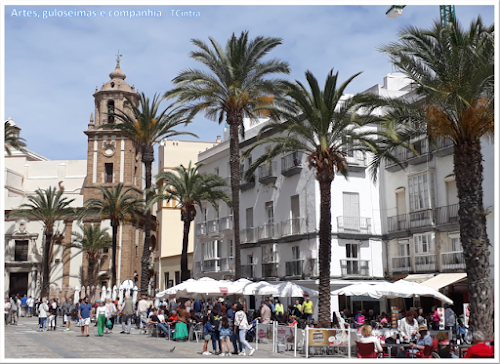 Sem guia; Europa; Espanha; Plaza de la Catedral; Igreja de Santiago Apóstolo;