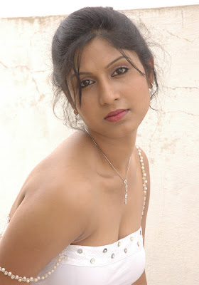 Nainaa Semi Nude Hot and sexy masla tollywood actress gallery