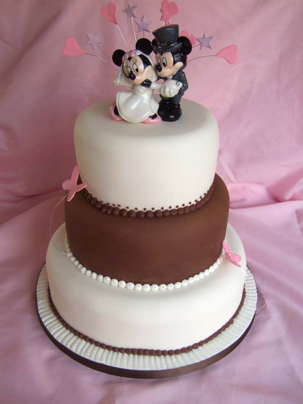 Mickey and Minnie topper by Michelle s Cakes 8 Winthorpe Grove Hartlepool
