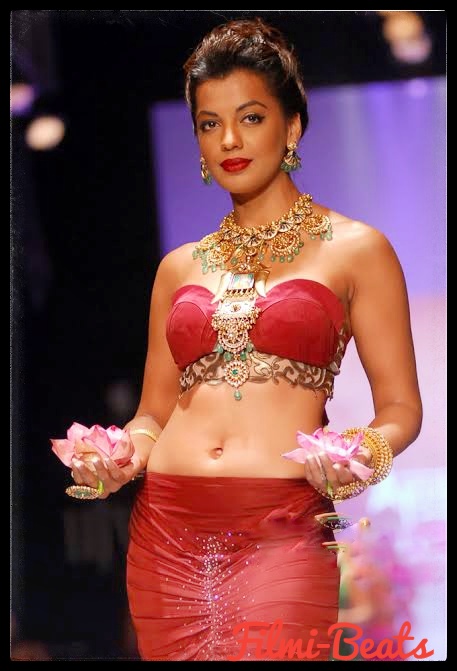 Mugdha Godse wallpapers & Biography