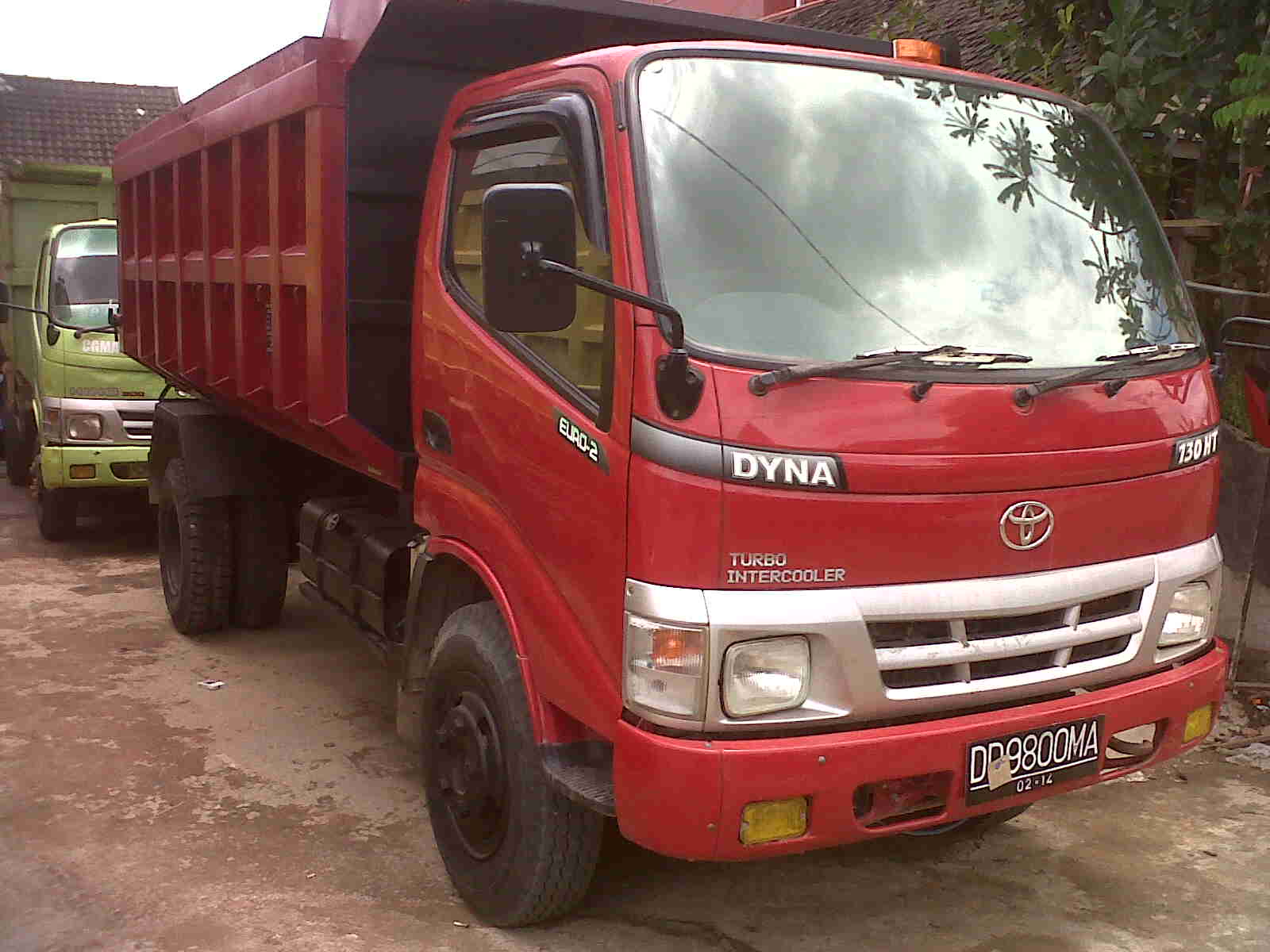 IKLAN BISNIS SAMARINDA Dijual Dump Truck Toyota Dyna 2008 2009