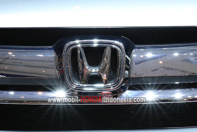 logo emblem honda brv