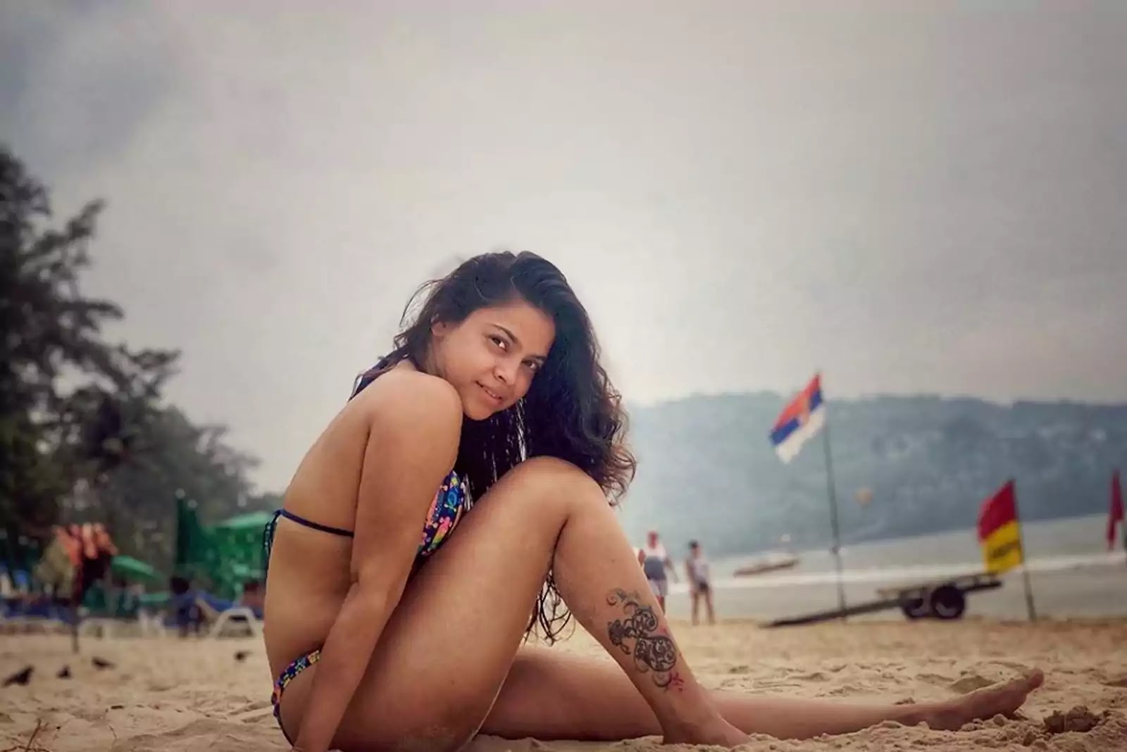 Sumona Chakravarty's hot avatar seen on the seashore, fans go crazy after seeing the photo