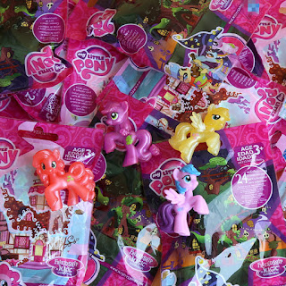 MLP Wave 16 Crimson Gala, Berry Green and Berry Green Blind Bag