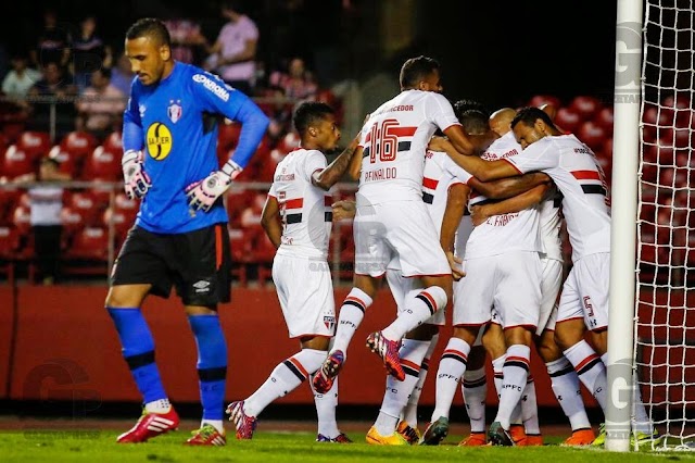 Agora vai? Com boa atuação, São Paulo vence Joinville.