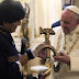 Cây Thánh giá Búa Liềm và Giáo hoàng Francis