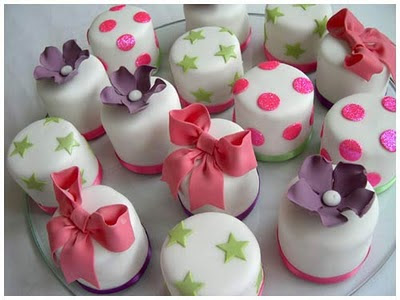 Mini Wedding Cakes