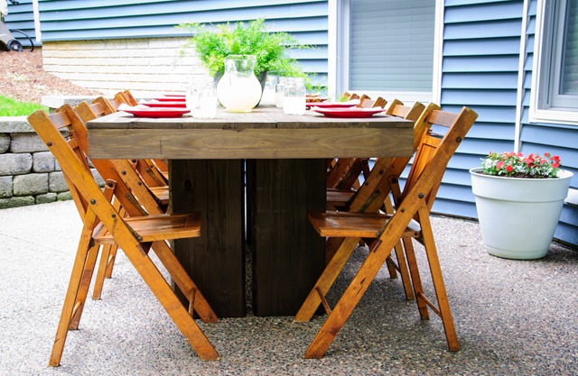 DIY Outdoor Patio Table