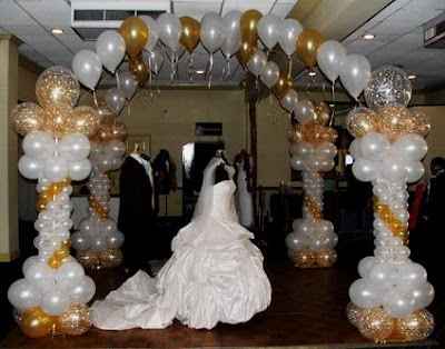 Wedding in Church: Wedding Balloon Decorations