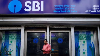 விதியை மீறும் SBI வாடிக்கையாளர்களிடம் இருந்து 300கோடி வசூல் 