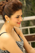 shraddha das glamorous photos-thumbnail-24