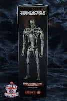 MAFEX Endoskeleton (Terminator 2 Ver.) Box 04