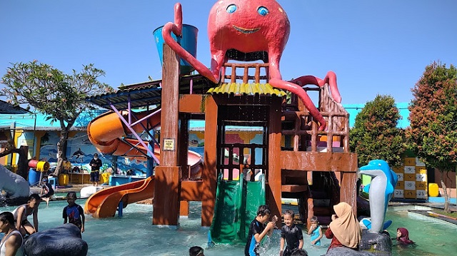 wisata air jungle waterpark sidoarjo