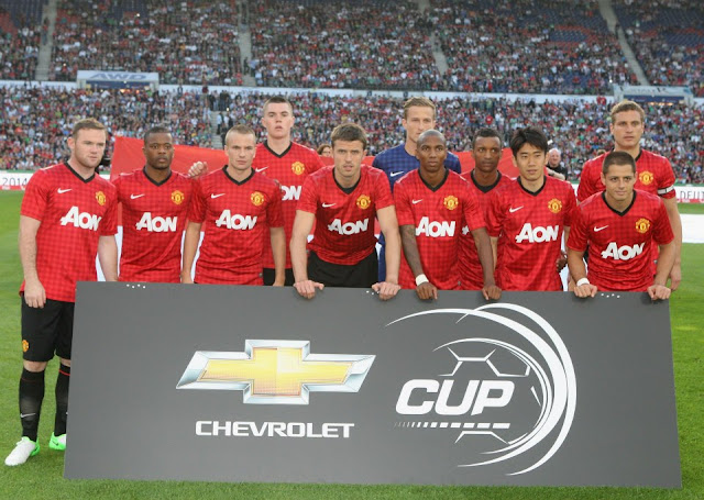 Manchester united team in chevrolet cup squad wallpaper pictures images