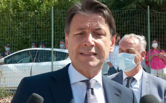 Conte: "Se perdiamo la sfida sul Recovery Fund avete il diritto di mandarci a casa"