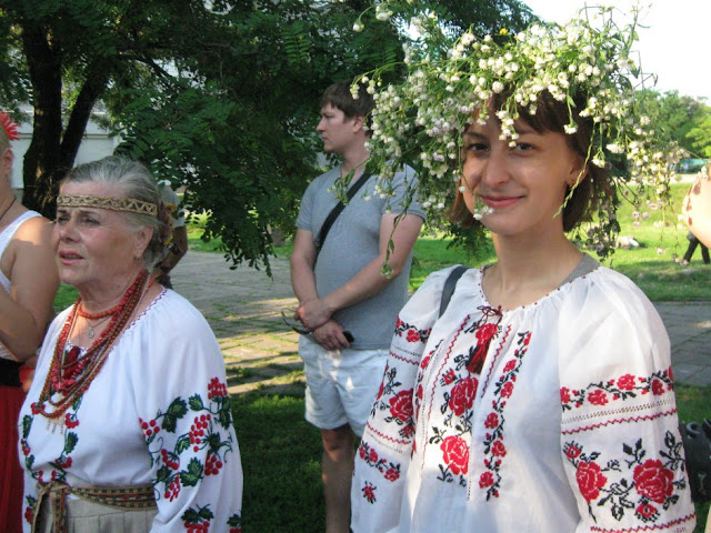 Women wearing traditional dress of Belarus