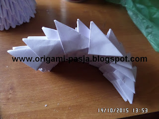 Ogon kotka z origami modułowego.