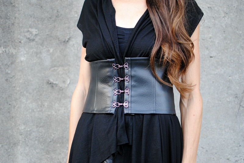 Trash To Couture: DIY Corset Belt