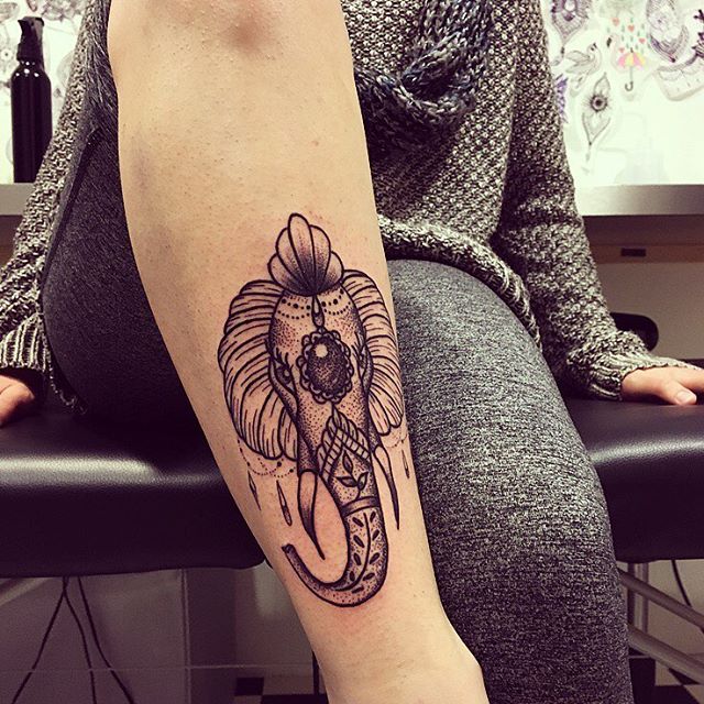 Tatuagens femininas para as pernas