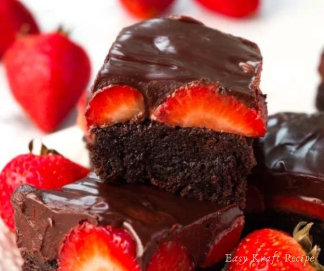 EASY CHOCOLATE COVERED STRAWBERRY BROWNIES