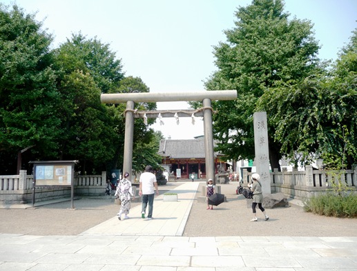 asakusa shrine 2
