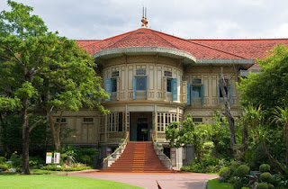 Vianmek Teak Mansion