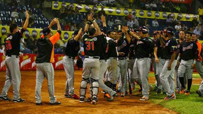 Jornada del 15/10/14 y  Zulia invicta LVBP.