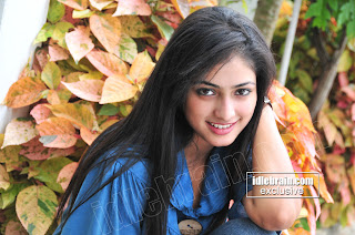 TELUGU MOVIE New Cute and Lovely Actress HARI PRIYA Photos 