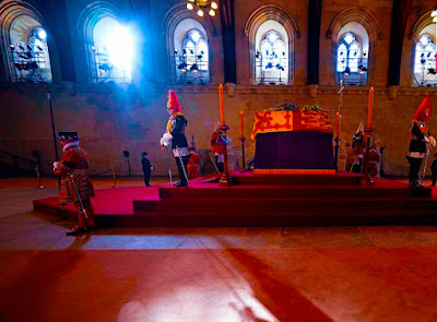 لماذا دفنت الملكة إليزابيث الثانية في كنيسة القديس جورج؟