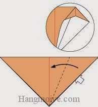 Bước 3: Từ vị trí mũi tên, mở lớp giấy trên cùng ra, kéo và gấp lớp giấy về phía bên trái.