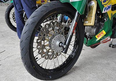  Motor  Race tubeless tires Corsa type R46 motor  modif 