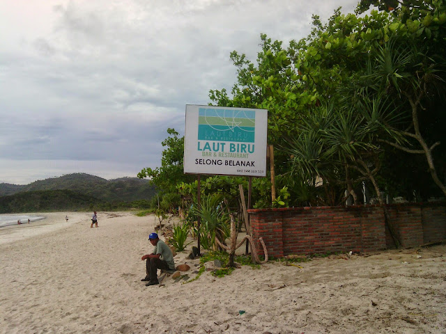 Pantai Selong Belanak di Kecamatan Sekotong Lombok barat 