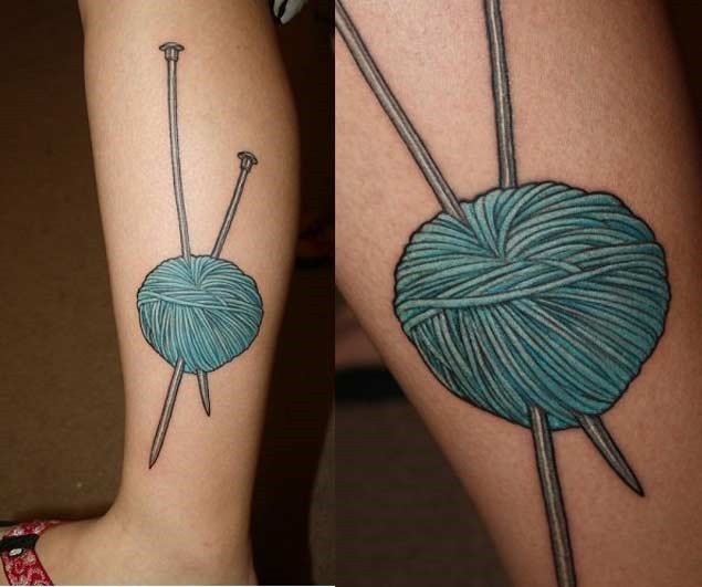 Esta bola azul de fios
