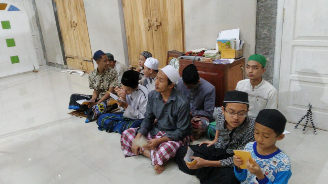 Kegiatan Harian Ba'da Maghrib