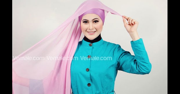 Hijab blog: Kreasi Jilbab Segi Empat Warna Pink