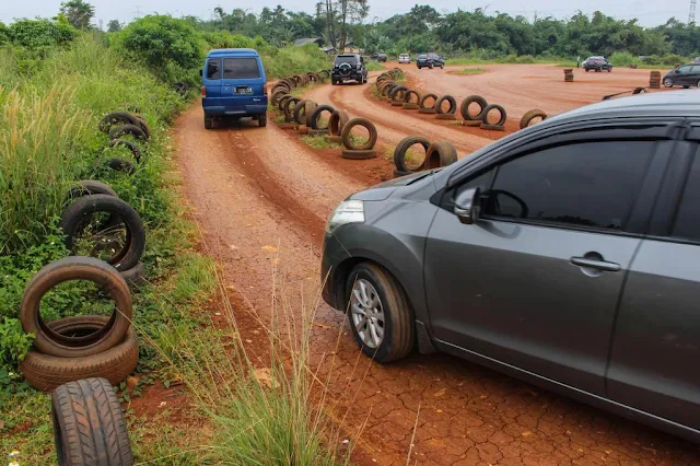 Lapangan Tempat Belajar Mobil