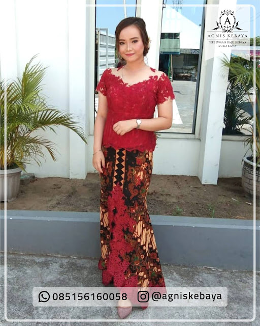 SEWA KEBAYA WISUDA MURAH SURABAYA