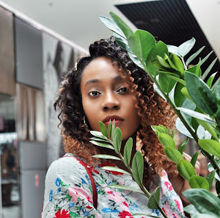 http://www.thestylefanatic.com/2018/02/1-today-happy-birthday-to-me.html