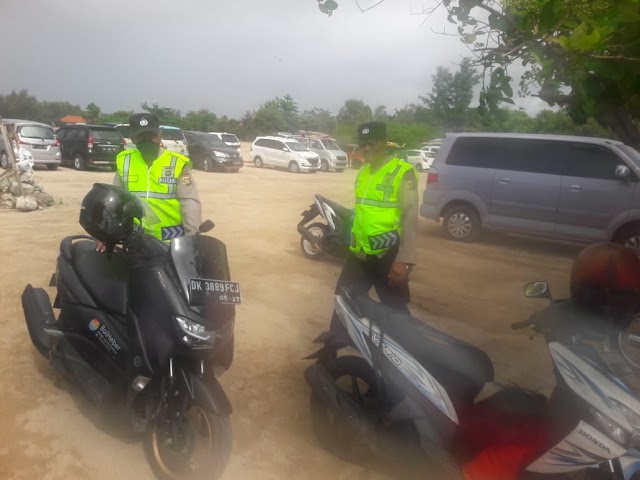 Polsek Densel Laksanakan Patroli KRYD di Kawasan Wisata Pantai Mertasari