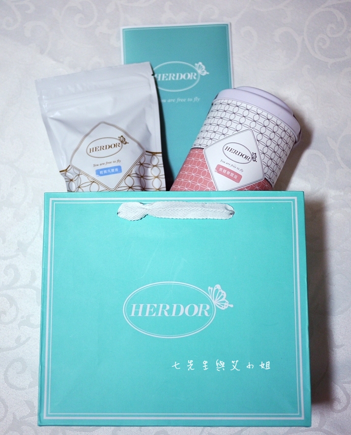 3 HERDOR手採茶