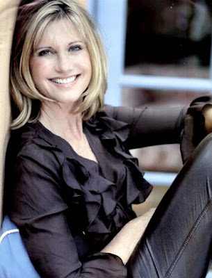 Foto de Olivia Newton-John sonriendo