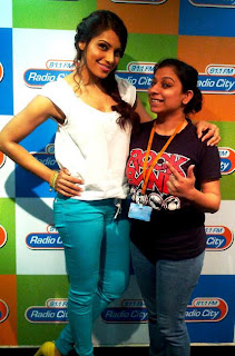 Bipasha Basu promotes Raaz 3 at various radio stations