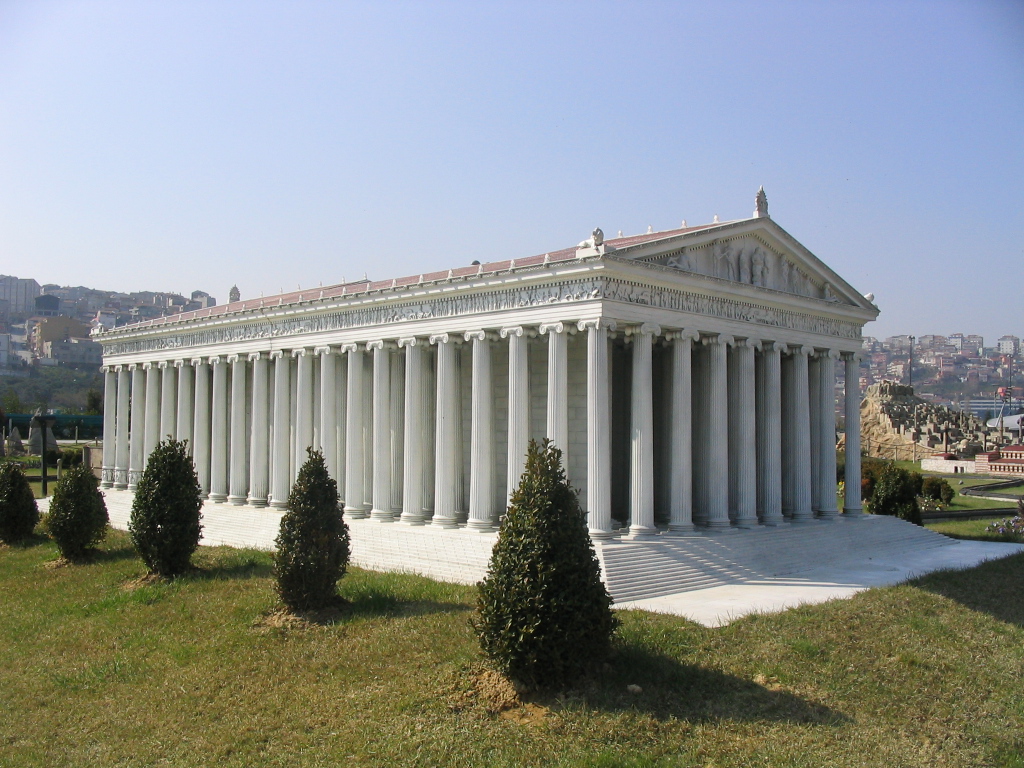 Mausoleum of Maussollos at Halicarnassus :