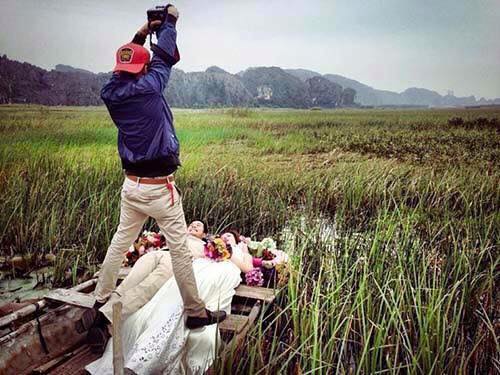 Sự thật đằng sau những tấm ảnh cưới đẹp - tư thế chụp hài VL