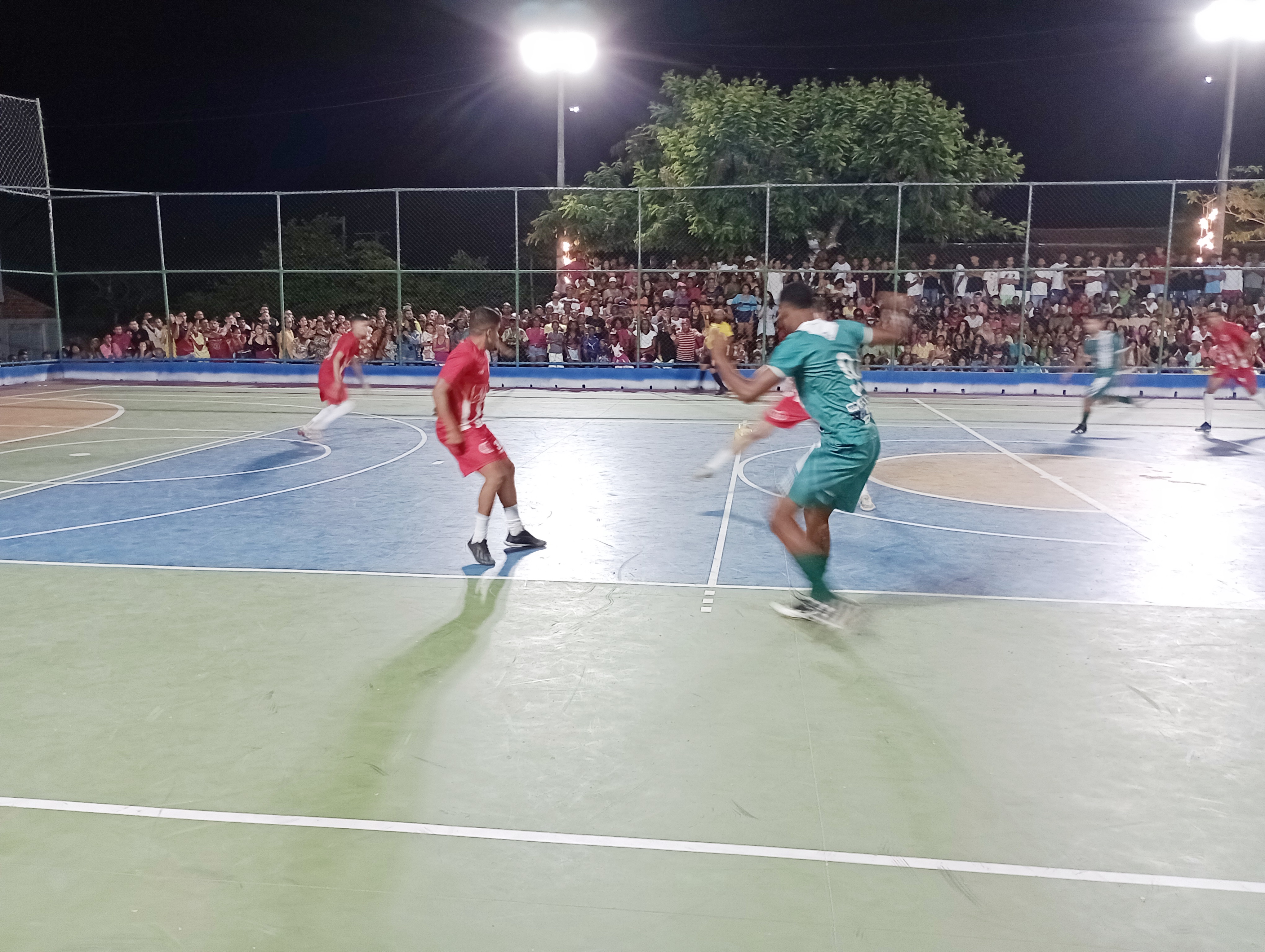 Ichu Notícias: Super Futsal Ichuense 2023 - Em rodada eletrizante União de  Barra vence Chapada pelo feminino e empata com Aleluia pela categoria  principal