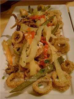 Cornmeal Crusted Calamari and Peppers