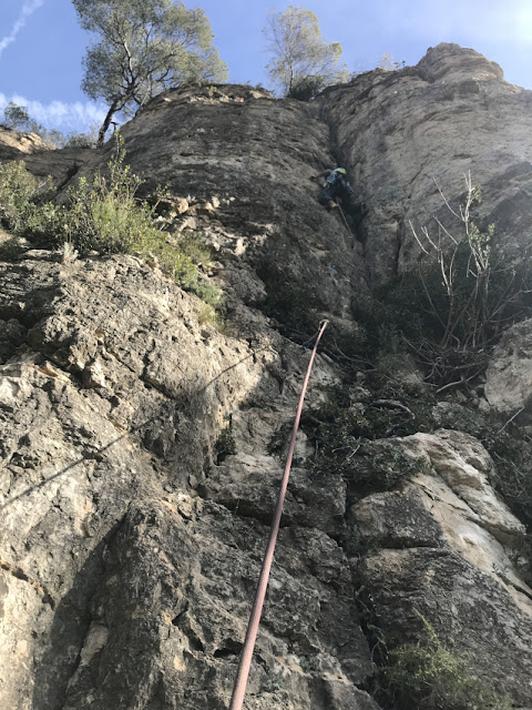 Cacharreando en Esperant Asseguts 6a