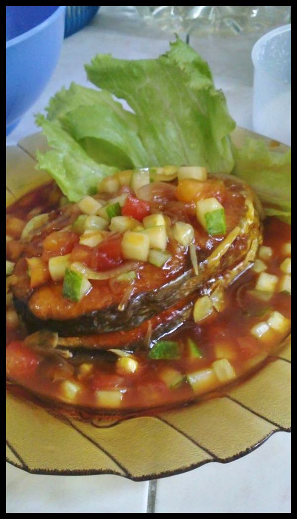 :: Ikan Tenggiri Masak Masam Manis Tomyam Campur Telur 