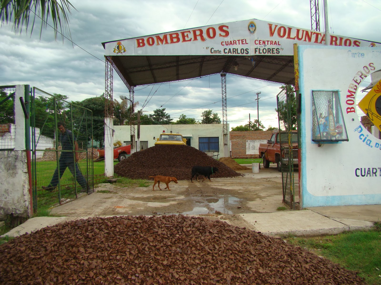 Bomberos voluntarios formosa: GRACIAS EMPRESA CONSTRUCTORA JCR